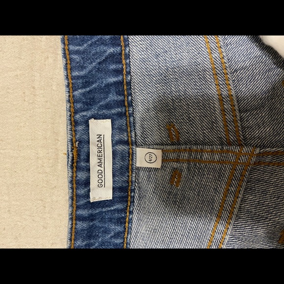 Good American Bombshell Shorts - Picture 7 of 8